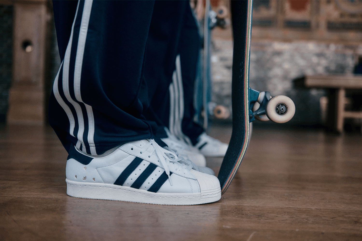 Pop Trading Company transformeert adidas klassiekers tot skatesneakers