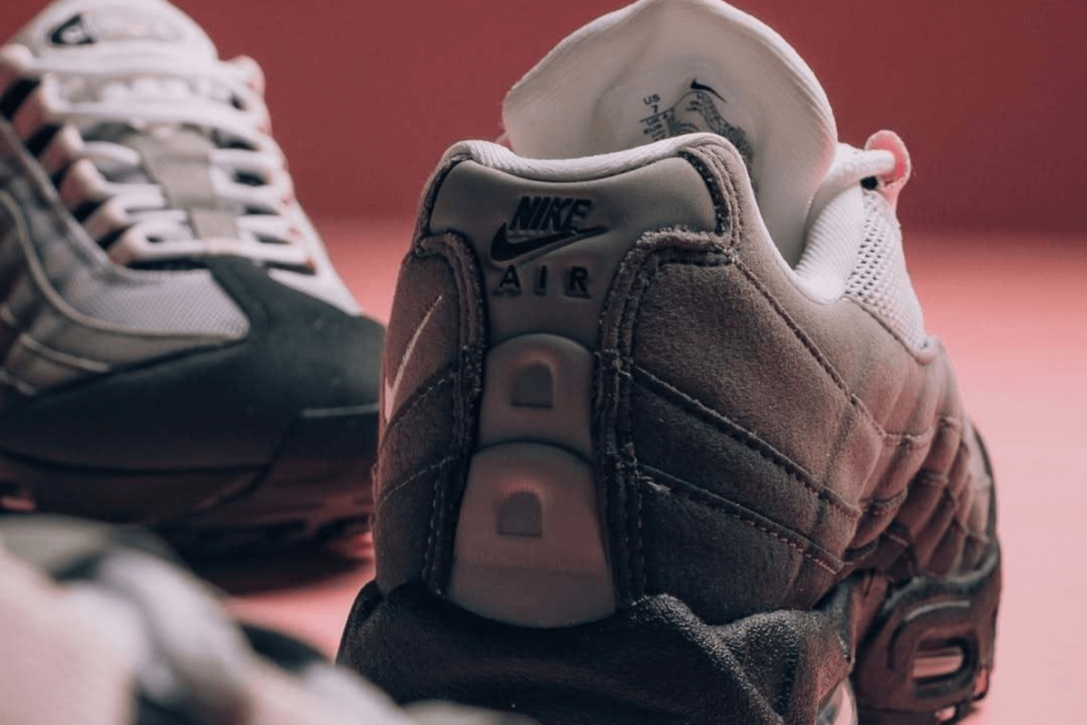 De langverwachte Nike Air Max 95 'Pink Foam' is eindelijk hier