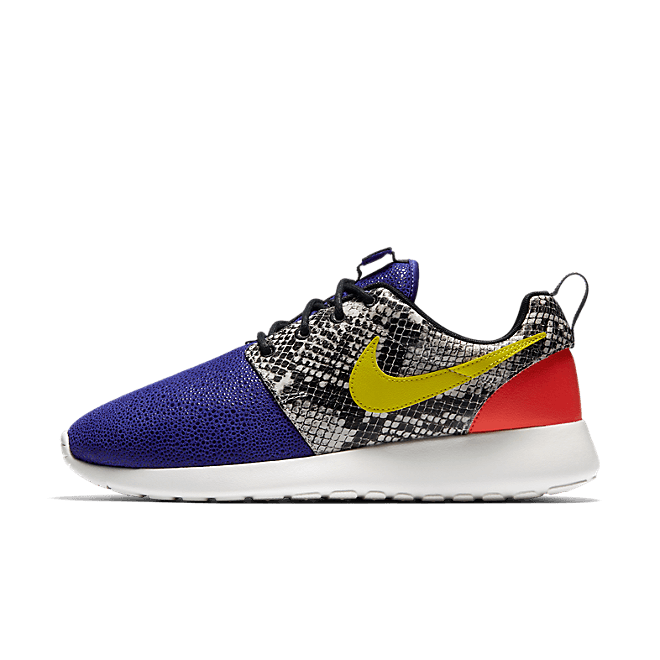 Nike roshe one lx 881202-400
