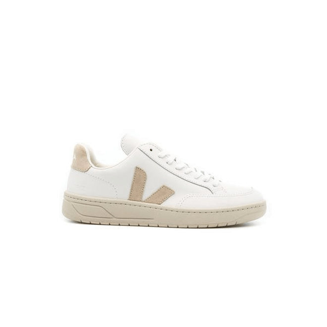 Veja V-12 LEATHER "WHITE SABLE" XD022335B