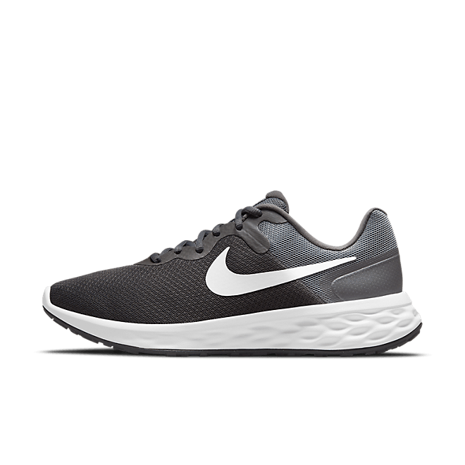 Nike  NIKE REVOLUTION 6 NN  men's Running Trainers in Grey DC3728-004