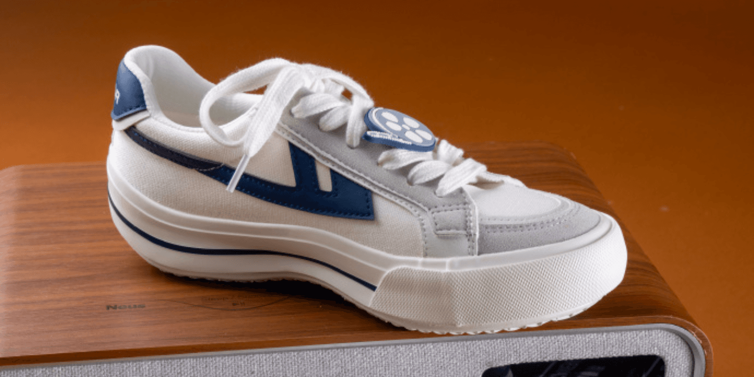 warrior shanghai sneaker white with blue detail
