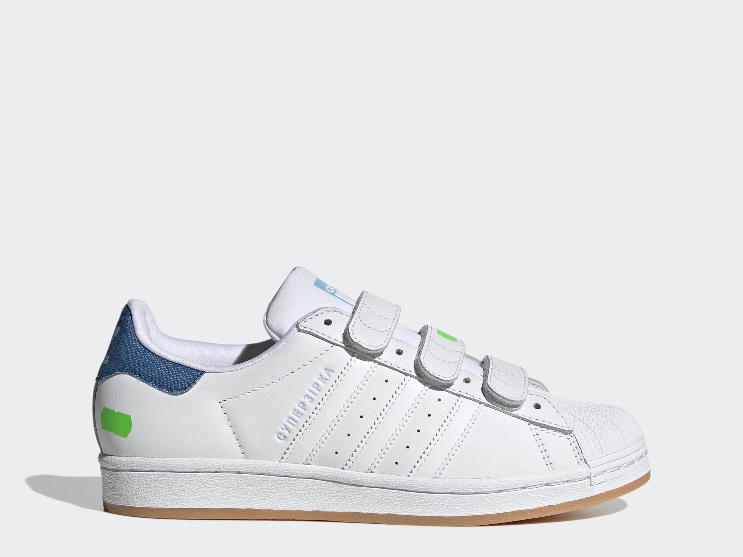 adidas x KSENIASCHNAIDER Superstar wit blauw