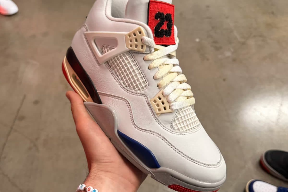 Air Jordan 4 Rare Air