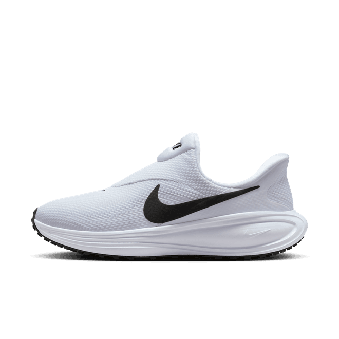 Nike Revolution 8 EasyOn Road